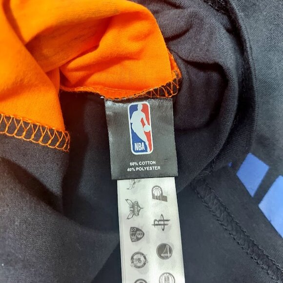 New York Knicks NBA Men's Med T Shirt Black Blue Orange Rare Find New - Picture 11 of 12